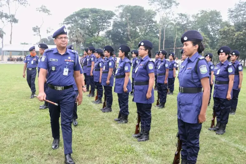 শেরপুর জেলা পুলিশের গ্র্যান্ড মাস্টার প্যারেড অনুষ্ঠিত, শৃঙ্খলা ও পেশাদারিত্ব বজায় রাখার নির্দেশ পুলিশ সুপারের