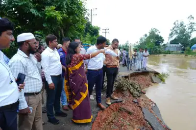 চেল্লাখালী নদীর ভাঙনে ক্ষতিগ্রস্ত এলাকা পরিদর্শনে শেরপুরের জেলা প্রশাসক
