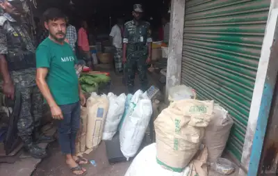 শেরপুরে পরিবেশ অধিদপ্তরের অভিযানে ২৬৬ কেজি অবৈধ পলিথিন জব্দ